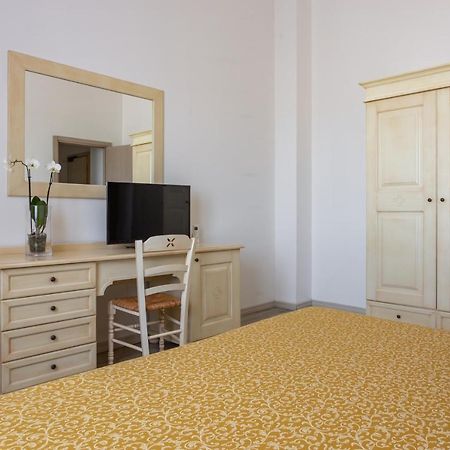 Rodia Inn Oristano Extérieur photo