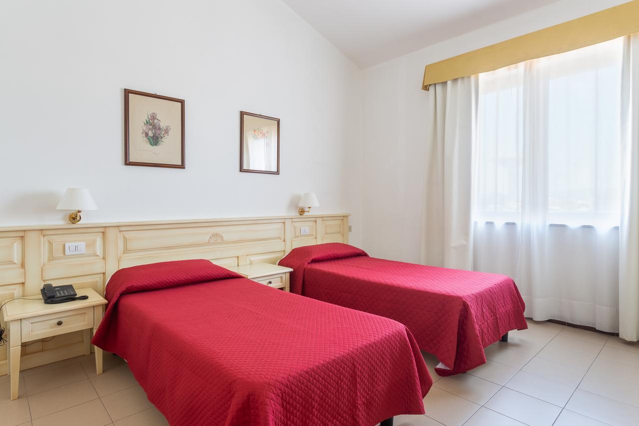 Rodia Inn Oristano Extérieur photo