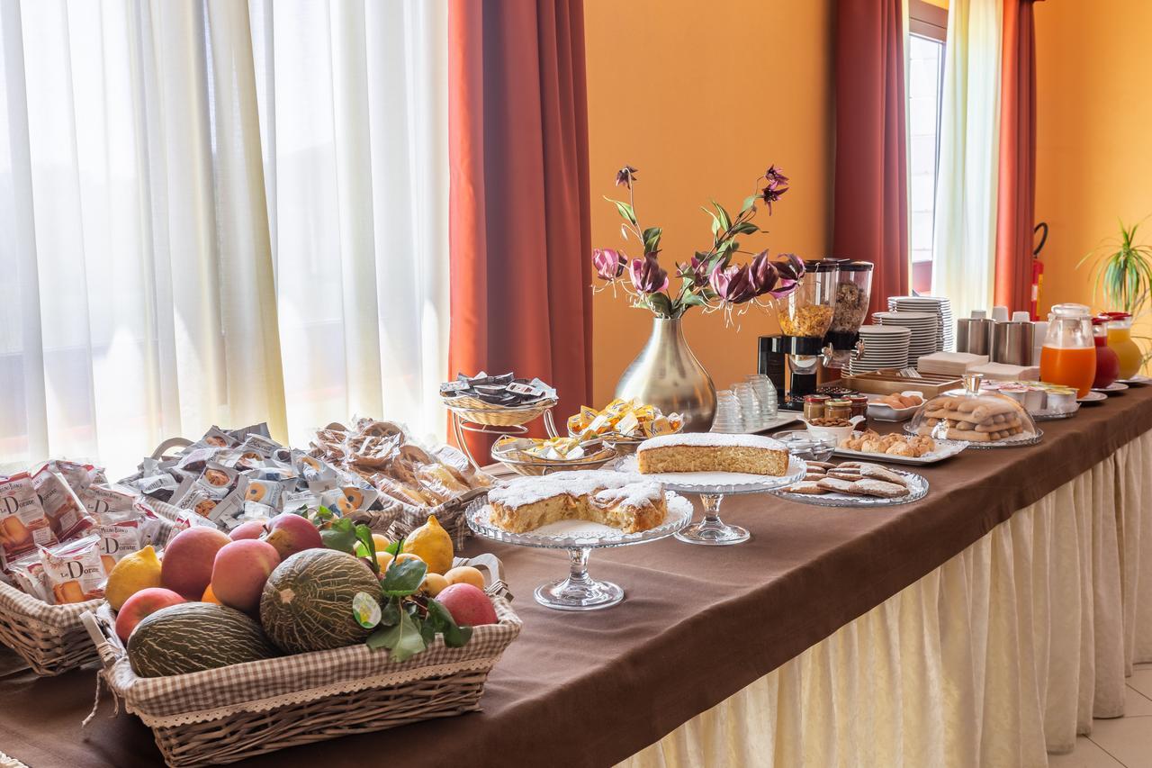 Rodia Inn Oristano Extérieur photo