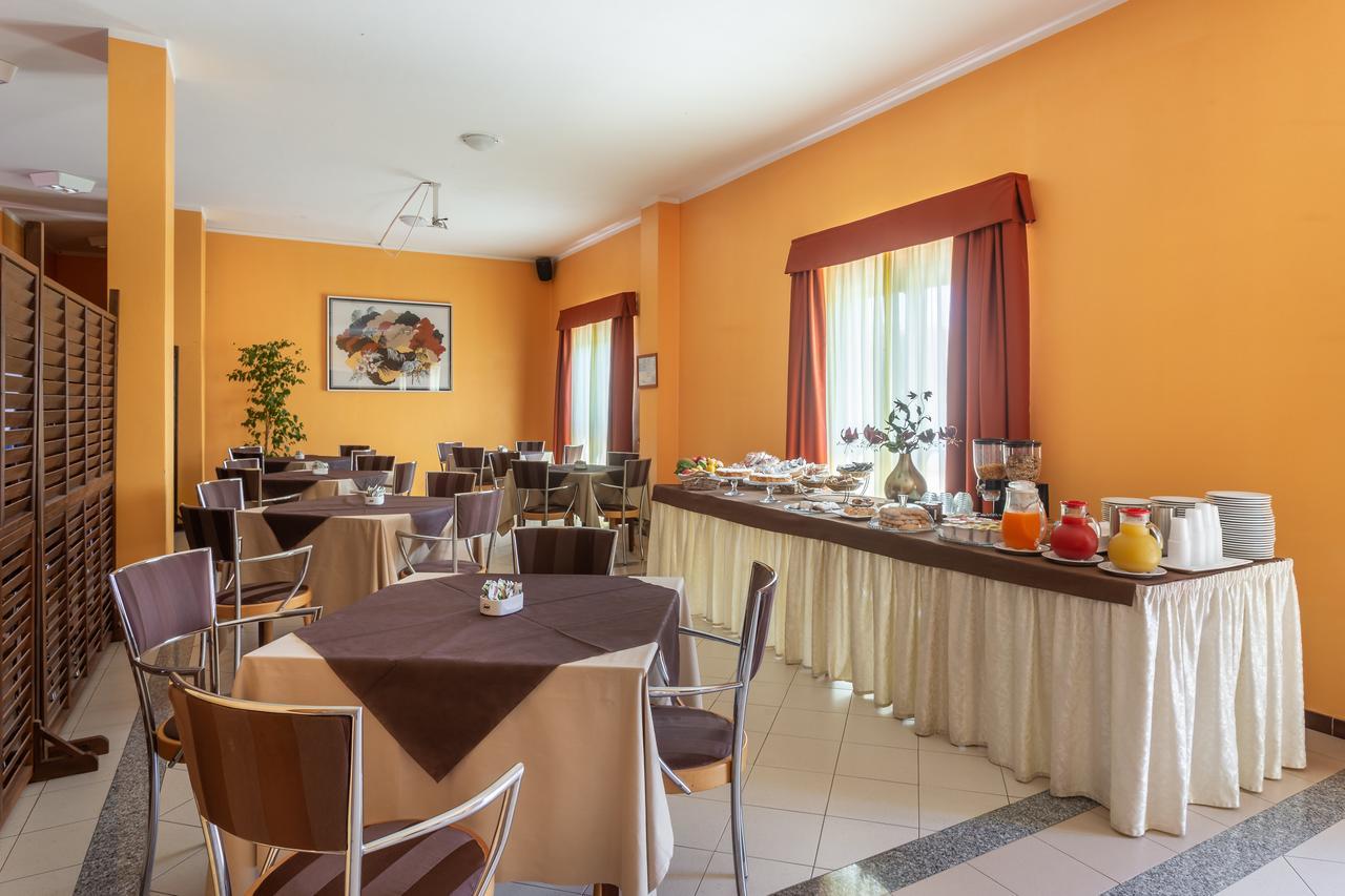Rodia Inn Oristano Extérieur photo