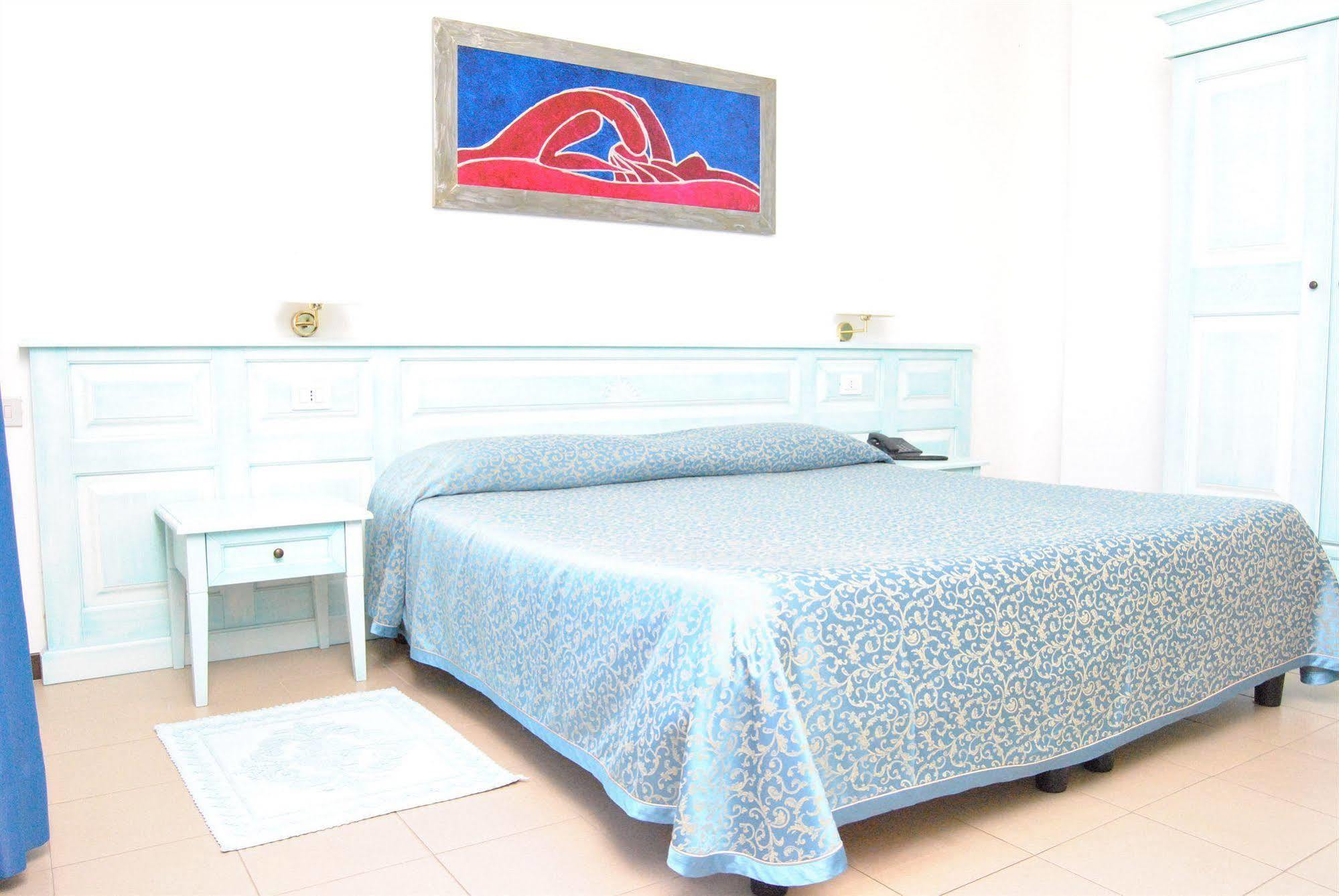 Rodia Inn Oristano Extérieur photo